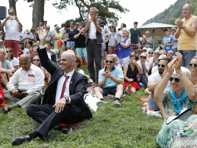 Bundesrat Alain Berset an einer 1. August-Feier auf dem Rütli. Bundesrat Alain Berset an einer 1. August-Feier auf dem Rütli.