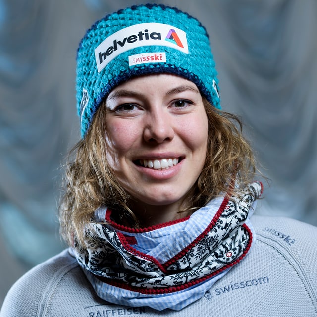 Porträt der Skifahrerin. Porträt der Skifahrerin.