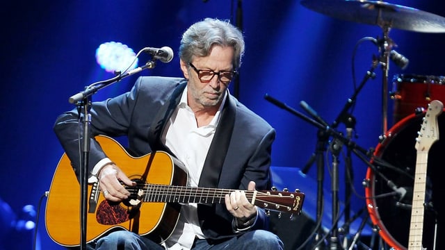 Eric Clapton durant in concert Eric Clapton durant in concert