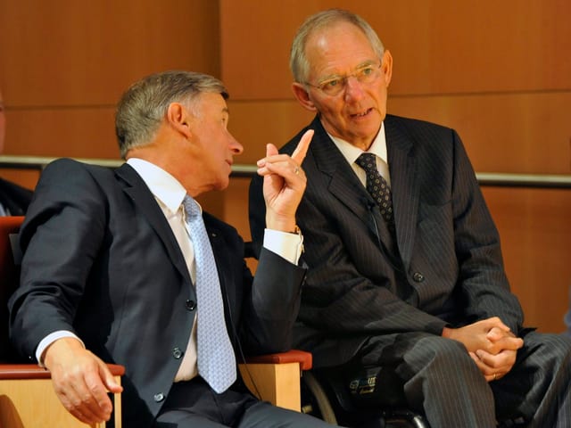 Ex-Economiesuisse-Präsident Gerold Bührer und Wolfgang Schäuble. Ex-Economiesuisse-Präsident Gerold Bührer und Wolfgang Schäuble.
