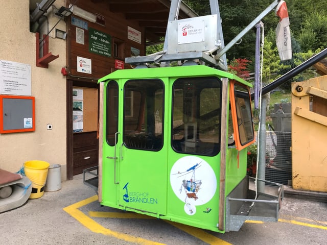 Die Brändlen-Bahn führt zum Bergbauernhof von Ueli Schmitter oberhalb von Wolfenschiessen. Die Brändlen-Bahn führt zum Bergbauernhof von Ueli Schmitter oberhalb von Wolfenschiessen.