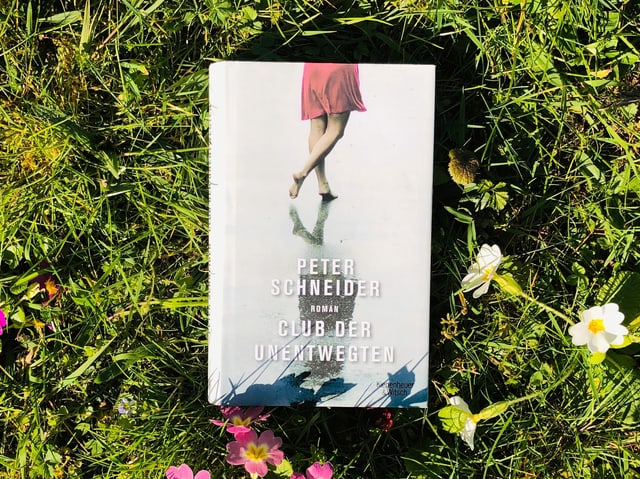 Peter Schneiders «Der Club der Unentwegten» liegt auf Gras Peter Schneiders «Der Club der Unentwegten» liegt auf Gras