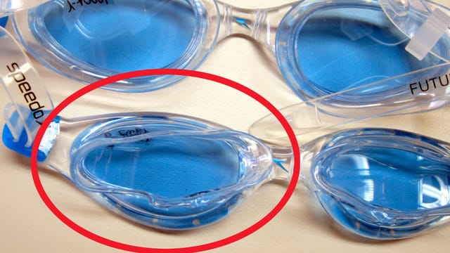 Verformte Schwimmbrille von Speedo Verformte Schwimmbrille von Speedo