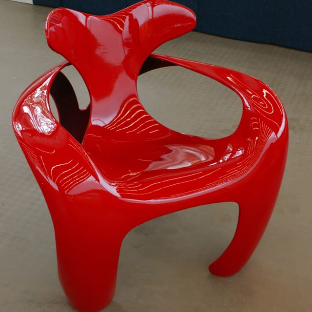 Ein Colani-Design an der 50 Jahre Luigi Colani «Futurama» Ausstellung in Karlsruhe. Ein Colani-Design an der 50 Jahre Luigi Colani «Futurama» Ausstellung in Karlsruhe.