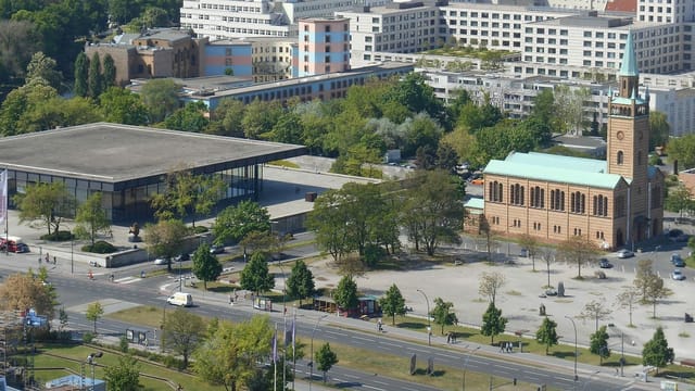 Blick auf die Neue Nationalgalerie und die St. Matthäuskirche. Blick auf die Neue Nationalgalerie und die St. Matthäuskirche.