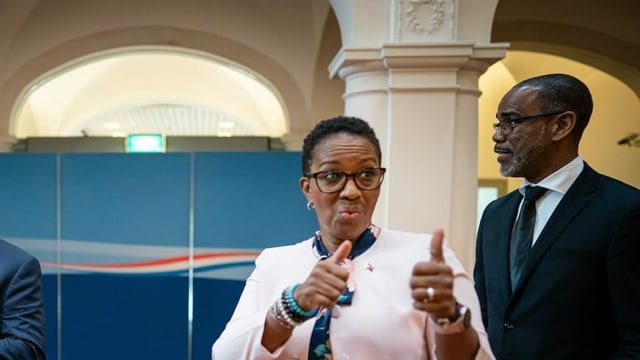 Silveria Jacobs, Regierungschefin von Sint-Maarten, einem kleinen Land in der Karibik. Silveria Jacobs, Regierungschefin von Sint-Maarten, einem kleinen Land in der Karibik.