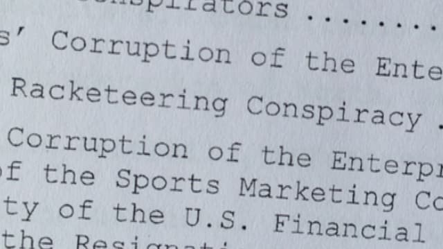 Nahaufnahme der Anklageschrift mit dem Begiff Begriff «Racketeering Conspiracy». Nahaufnahme der Anklageschrift mit dem Begiff Begriff «Racketeering Conspiracy».