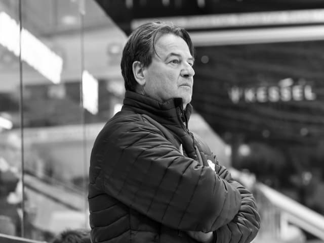 Leo Schumacher. Leo Schumacher.
