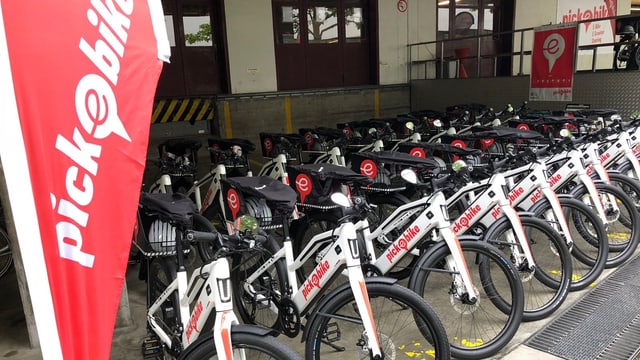 Elektrovelos stehen bereit Elektrovelos stehen bereit