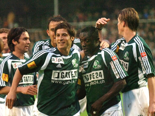 Pascal Jenny, Davide Calla, Alex Tachie-Mensah und Philippe Montandon im Mai 2005. Pascal Jenny, Davide Calla, Alex Tachie-Mensah und Philippe Montandon im Mai 2005.
