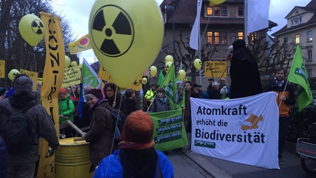 Eine Demonstration mit Demonstrationen Eine Demonstration mit Demonstrationen