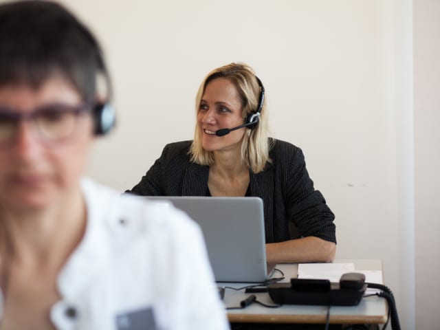 Barbara Lüthi sass am Spendetelefon.