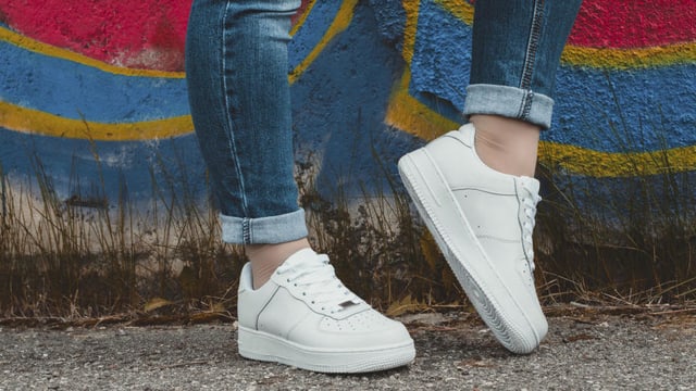 Aktuell So bekommst du deine weissen Lieblingssneakers Aktuell So bekommst du deine weissen Lieblingssneakers
