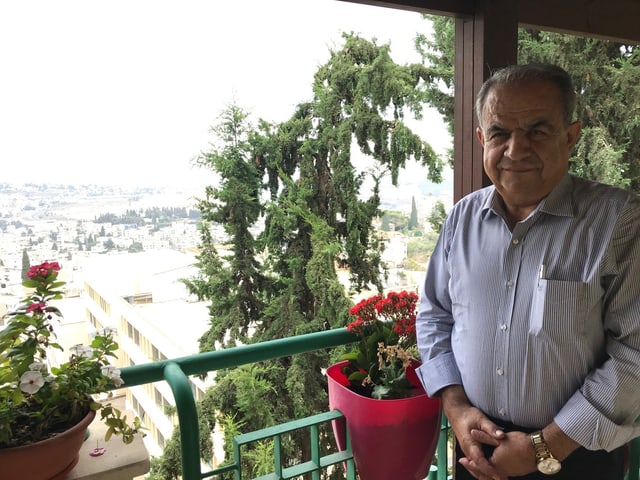 Der israelisch-arabische Polit-Kommentator Nazir Mgalli aus Nazareth. Der israelisch-arabische Polit-Kommentator Nazir Mgalli aus Nazareth.