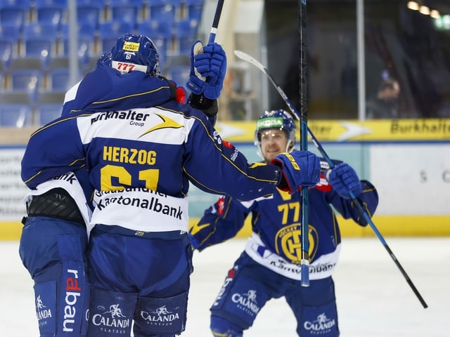 Fabrice Herzog jubelt. Fabrice Herzog jubelt.