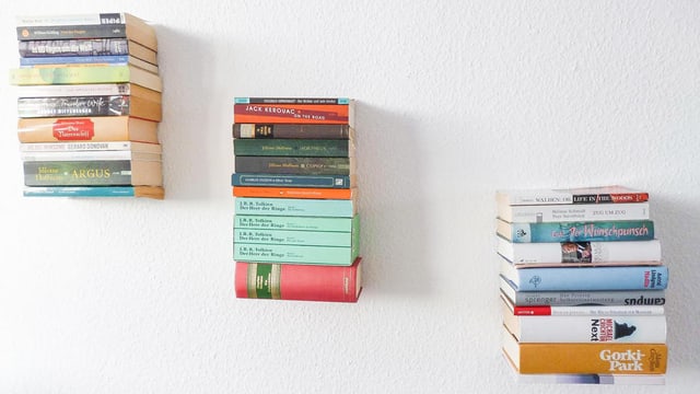 Regal aus Büchern Regal aus Büchern