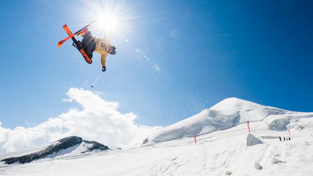 Freeskier in Saas Fee Freeskier in Saas Fee