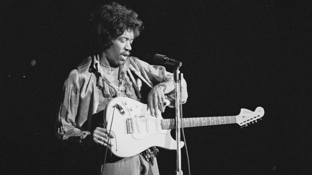 Video «Jimi Hendrix - Hear my train a comin'» abspielen Video «Jimi Hendrix - Hear my train a comin'» abspielen