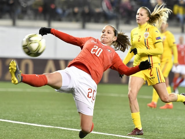 Kämpft noch um einen Platz an der EM: Fabienne Humm und das Schweizer Nationalteam. Kämpft noch um einen Platz an der EM: Fabienne Humm und das Schweizer Nationalteam.