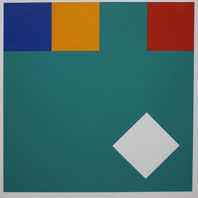 Bild mit Quadraten in einer Reihe, ein Quadrat tanzt aus der Reihe Bild mit Quadraten in einer Reihe, ein Quadrat tanzt aus der Reihe