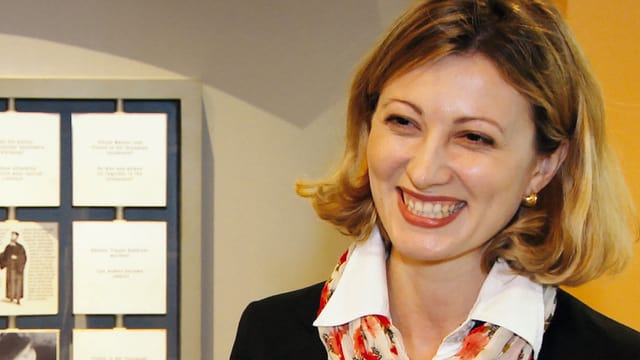 Video «Das habe ich nicht erwartet - Die Rabbinerin Alina Treiger» abspielen Video «Das habe ich nicht erwartet - Die Rabbinerin Alina Treiger» abspielen