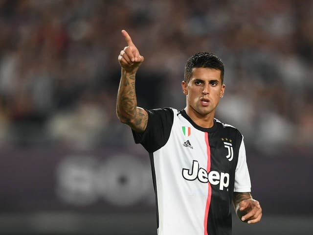 Juves João Cancelo. Juves João Cancelo.