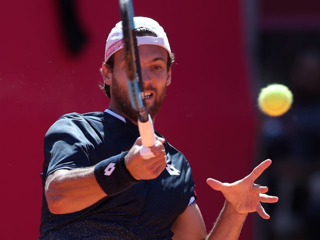 João Sousa trifft nun auf Roger Federer. João Sousa trifft nun auf Roger Federer.