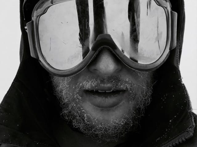 Luca Brütsch mit Eisbart.