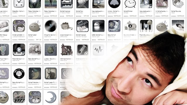 Mann unter einem Kissen blickt skeptisch zu einer enormen Liste von Smartphone-Apps hoch. Mann unter einem Kissen blickt skeptisch zu einer enormen Liste von Smartphone-Apps hoch.