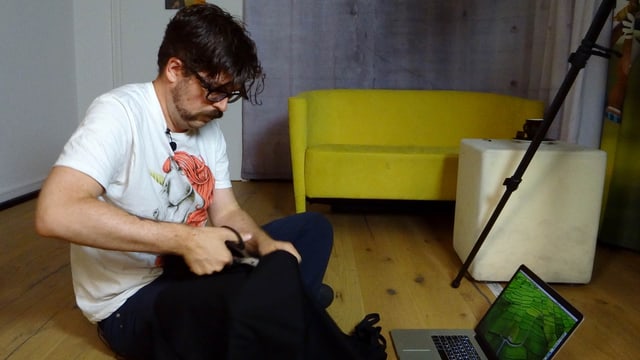 Guido setzt für seinen Sonnenschutz auf Stoff. Guido setzt für seinen Sonnenschutz auf Stoff.