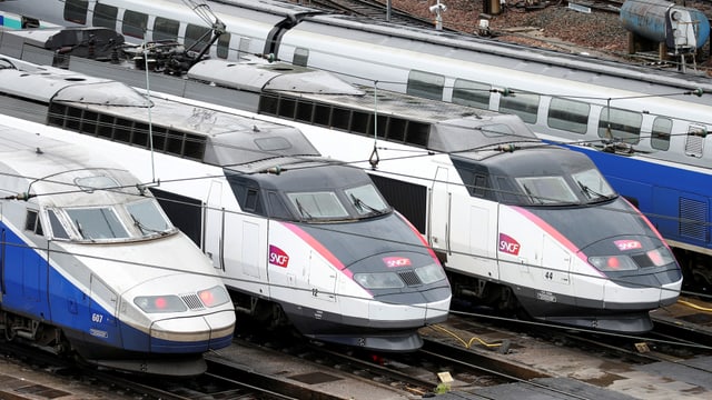 TGV in einem Depot. TGV in einem Depot.