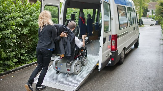 Wegen Corona fehlen den Behinderten-Fahrdiensten die Chauffeure