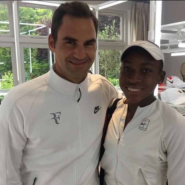 Federer und Gauff 2017 in Wimbledon. Federer und Gauff 2017 in Wimbledon.