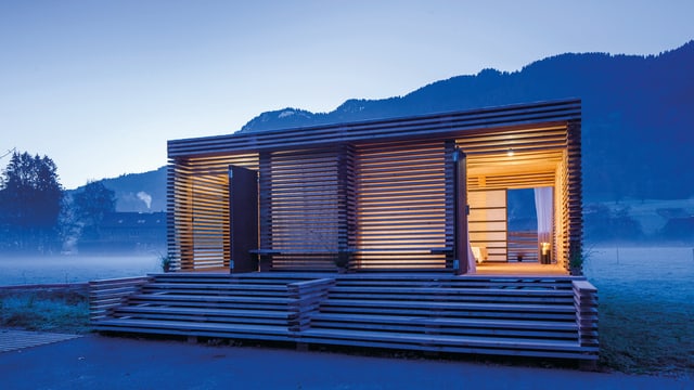Erster Prototyp, der erstmals während einer Woche im Vorarlberg aufgebaut wurde, um Erfahrungen zu sammeln. Erster Prototyp, der erstmals während einer Woche im Vorarlberg aufgebaut wurde, um Erfahrungen zu sammeln.