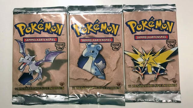 Noch eingepackte «Pokémon»-Karten Noch eingepackte «Pokémon»-Karten