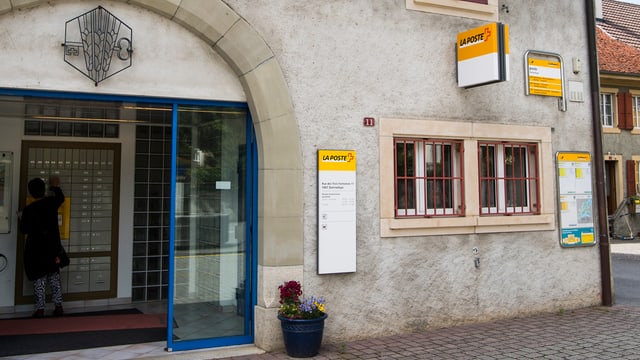 Poststelle von Aussen. Poststelle von Aussen.