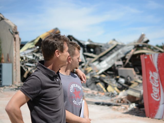 Lorin Schmutz und sein Vater führten auf dem Industrieareal die Böhm Kabel AG. Die Lagerhalle brannte nieder. Lorin Schmutz und sein Vater führten auf dem Industrieareal die Böhm Kabel AG. Die Lagerhalle brannte nieder.