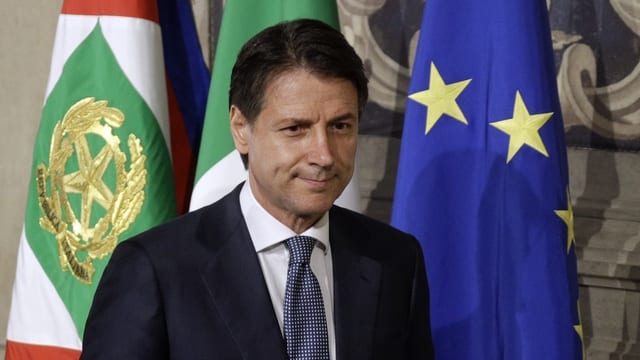 Conte im Porträt. Conte im Porträt.