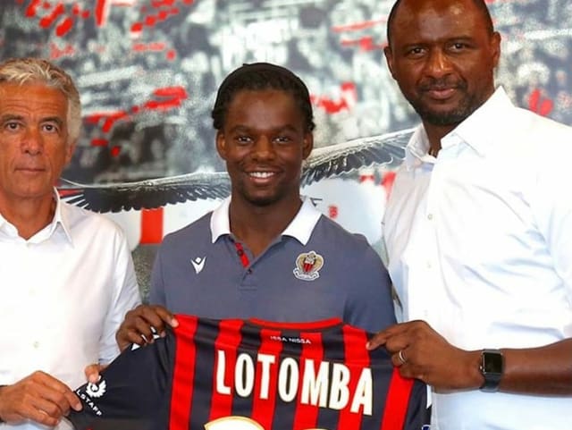 Jordan Lotomba mit Patrick Vieira