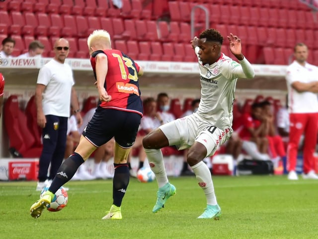 Edimilson Fernandes bei einem Spiel