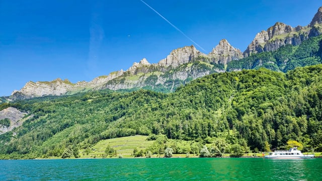 Wolkenloser Walensee Wolkenloser Walensee