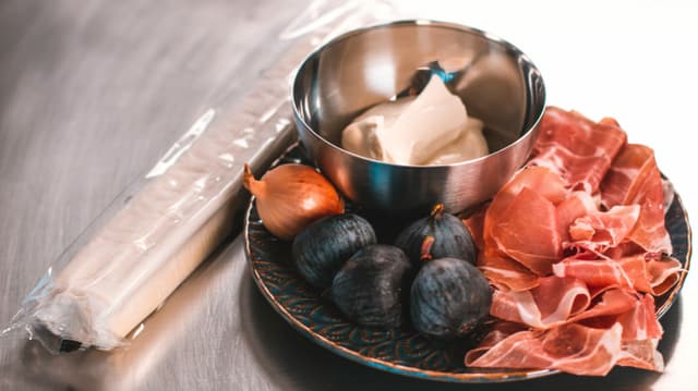 Quai dovras ti per la petta flambada. Quai dovras ti per la petta flambada.