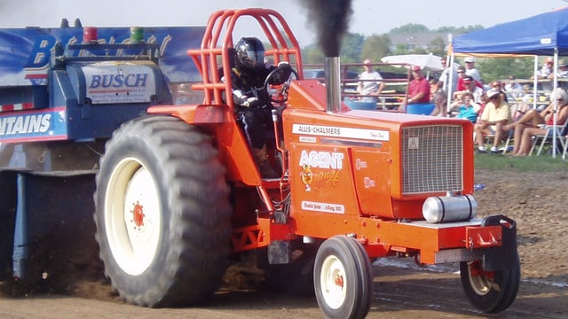 Traktor beim Pullen Traktor beim Pullen