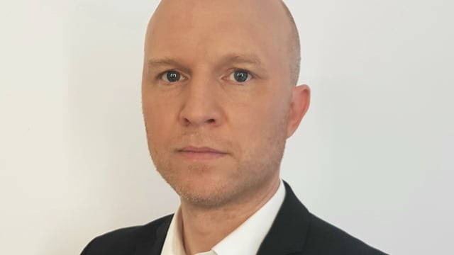 Porträtaufnahme von Roschinski Porträtaufnahme von Roschinski