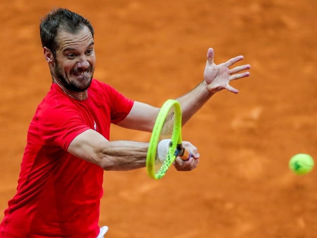 Richard Gasquet spielt eine Vorhand. Richard Gasquet spielt eine Vorhand.