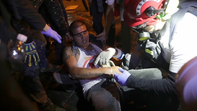 Zu sehen ein Verletzter Demonstrant in Lima. Zu sehen ein Verletzter Demonstrant in Lima.