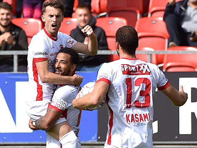 Ermir Lenjani, Carlitos und Pajtim Kasami. Ermir Lenjani, Carlitos und Pajtim Kasami.