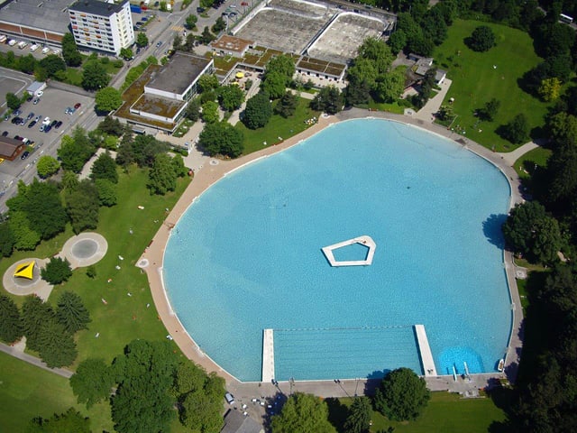 Das Freibad Weyermannshaus aus der Vogelperspektive Das Freibad Weyermannshaus aus der Vogelperspektive
