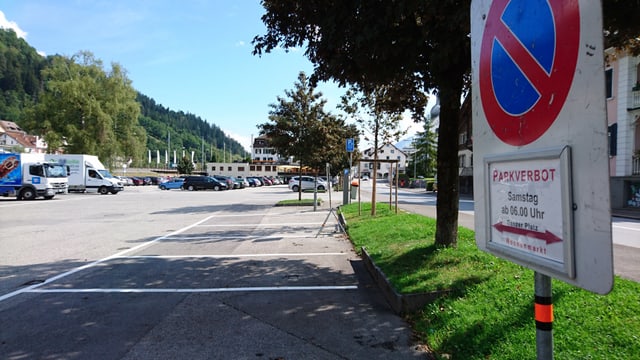 La plazza da fiera a Glion. La plazza da fiera a Glion.