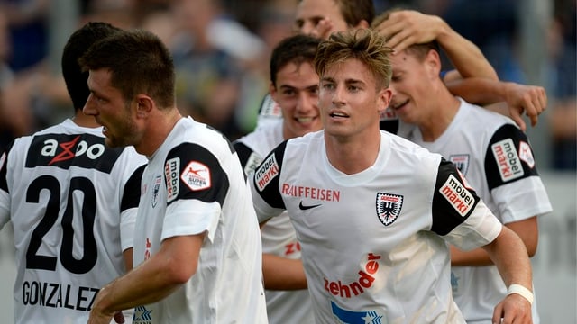 Remo Staubli im Einsatz für den FC Aarau. Remo Staubli im Einsatz für den FC Aarau.